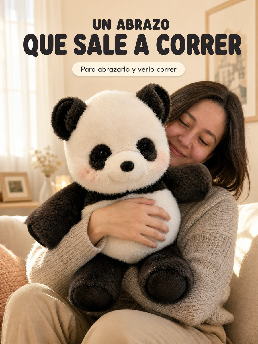 Una mujer abraza al peluche panda que corre: un abrazo que sale a correr