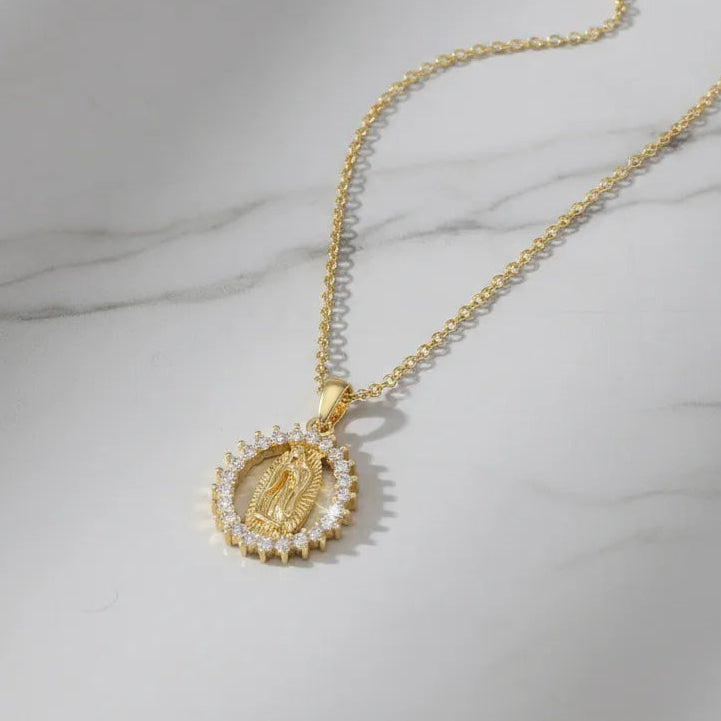 Collar Virgen Maria | Baño Oro 18k + Caja Regalo Gratis✨🙏