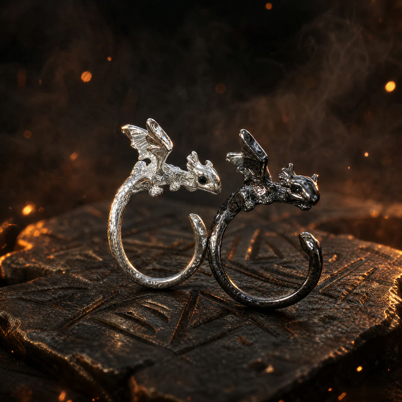 Set de anillos Chimuelo en negro y Furia en plata, dos dragones que abrazan el dedo