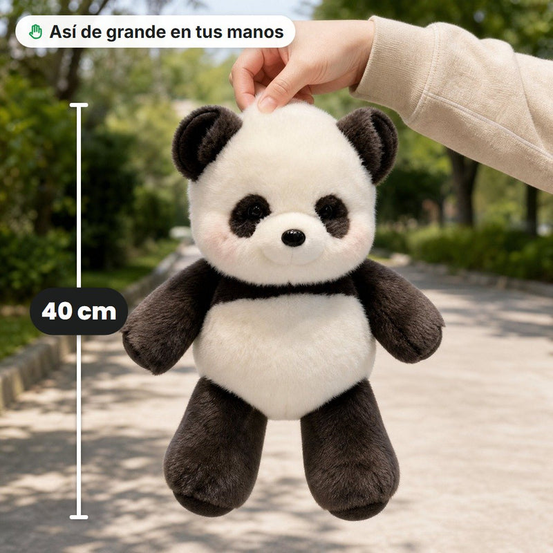 Mide 40 cm: así de grande el panda en tus manos