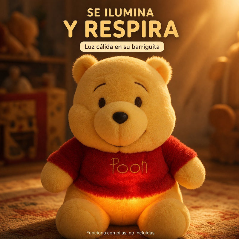El Pooh con la pancita encendida en un cuarto con luz cálida